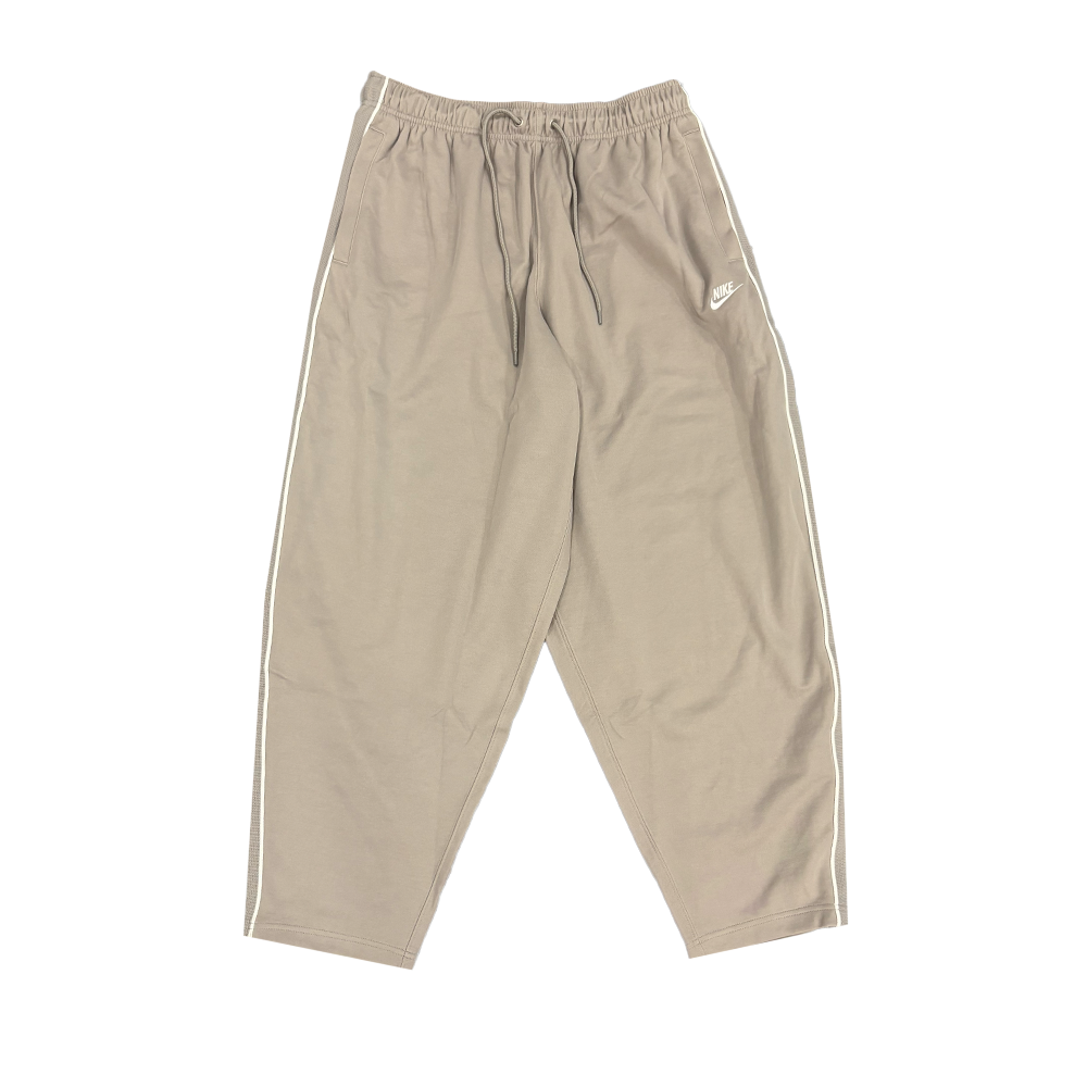 Nike Sportswear Club Men's Oversized Knit Track Pants