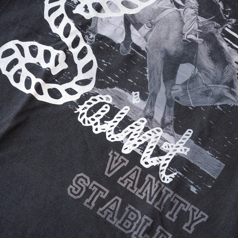 SAINT VANITY STABLE GREY TEE DETAIL