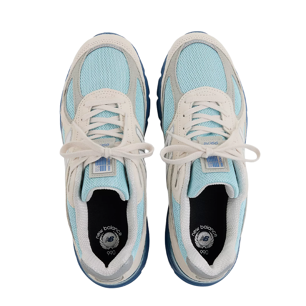 New Balance 990V4