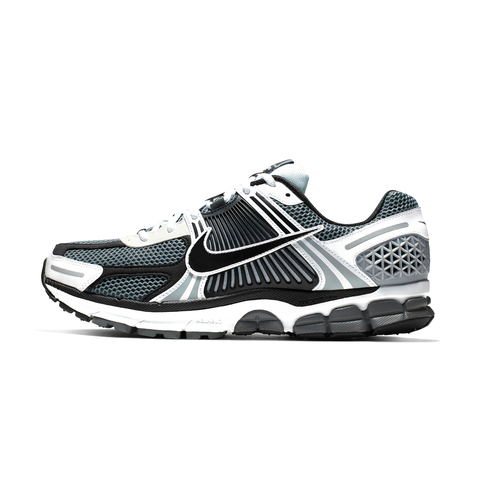 NIKE ZOOM VOMERO BLACK METALLIC SILVER